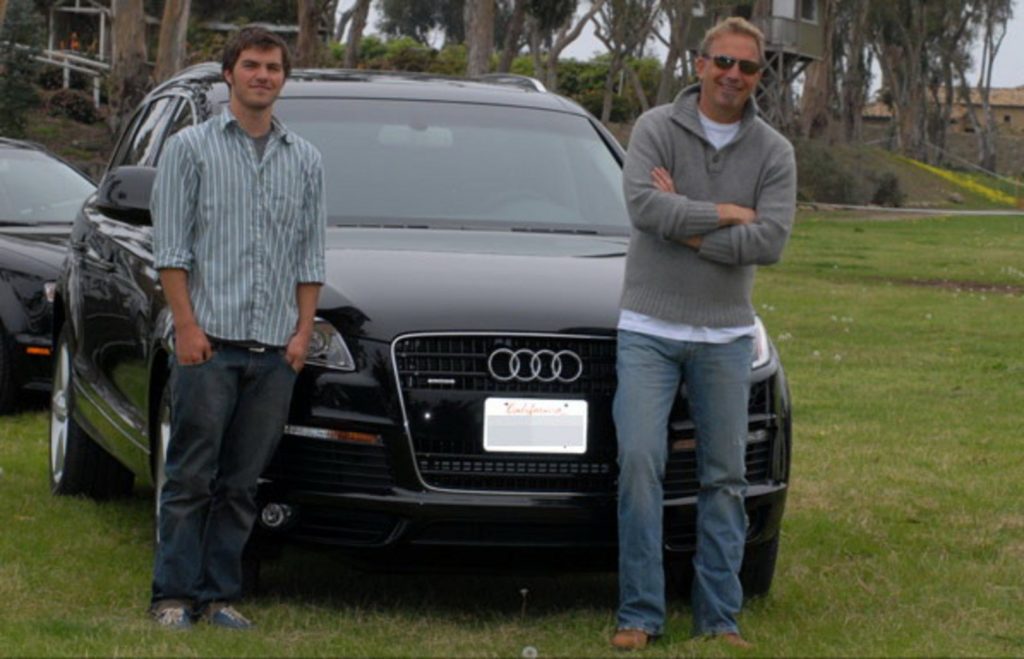 Kevin Costner - Audi S8