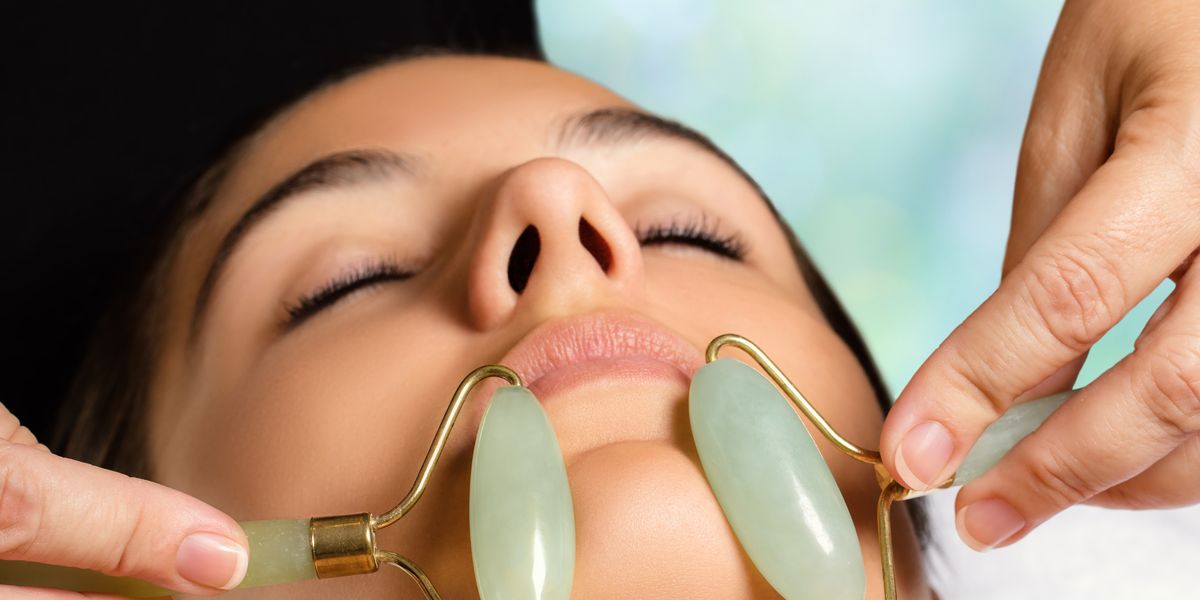 Facial Roller - All You Need To Know - Chart Attack
