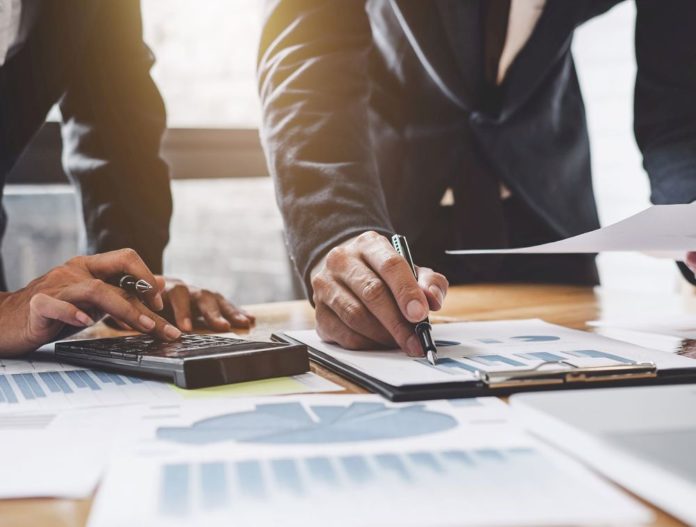 Business Team Meeting Present, Investor Colleagues Consultation