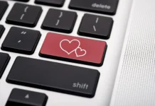 Cracking the Code: Tips for Meeting Your Soulmate in the Online Dating World