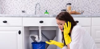 Why You Should Hire An Emergency Plumber