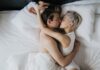 How to Read Non-Verbal Cues for Better Intimacy in the Bedroom